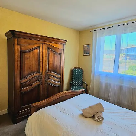 Maison Familiale Pleine De Charme à Casa vacanze Aurillac